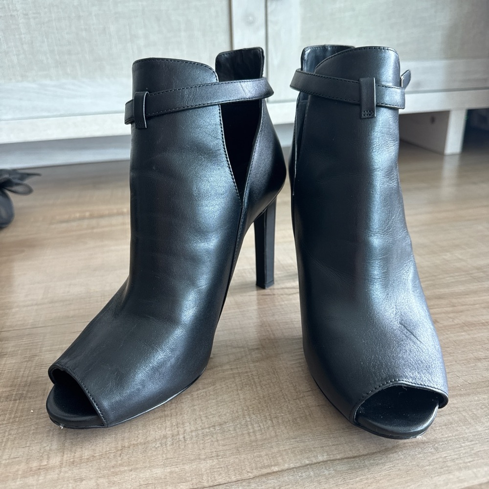 MICHAEL Michael Kors Black Peep-Toe Heeled Boots